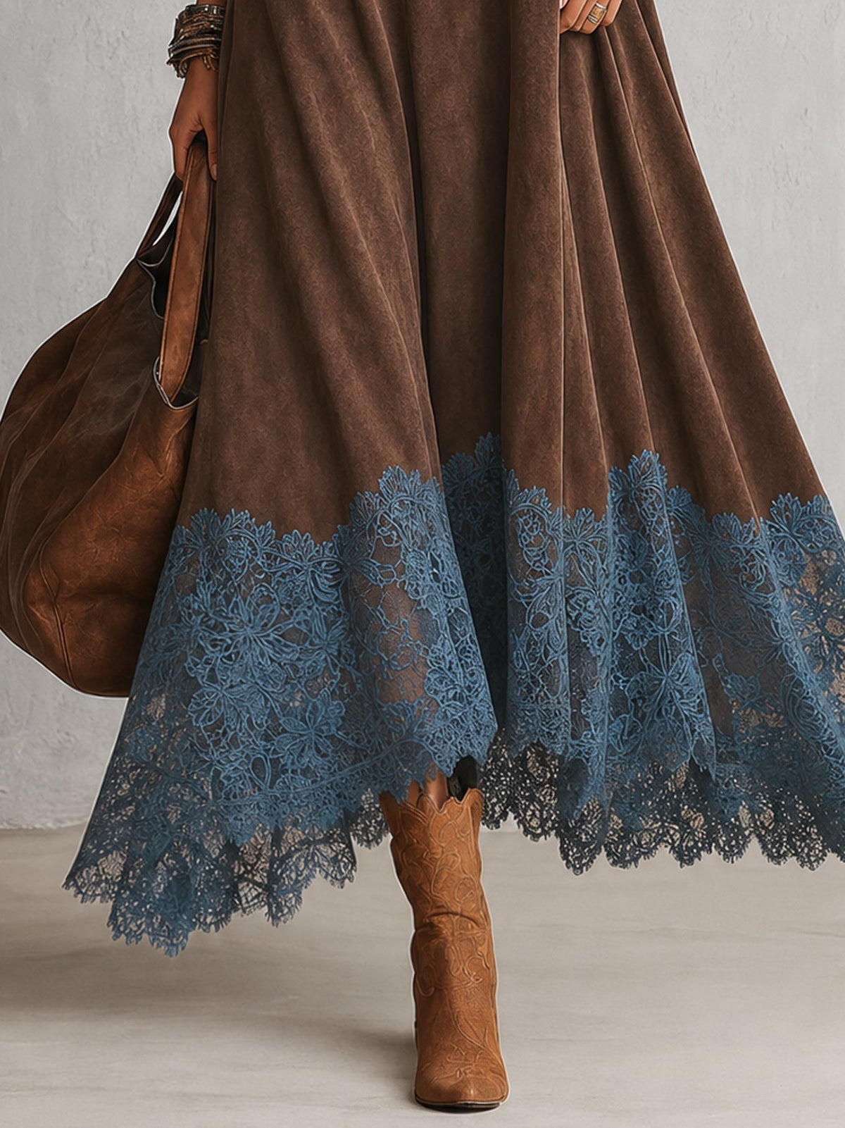 Vestido Largo Efecto Ante con Bajo de Encaje
