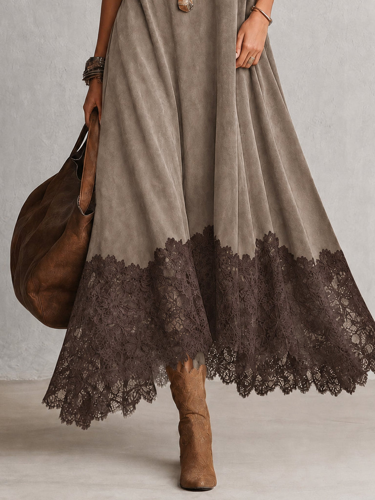 Vestido Largo Efecto Ante con Bajo de Encaje