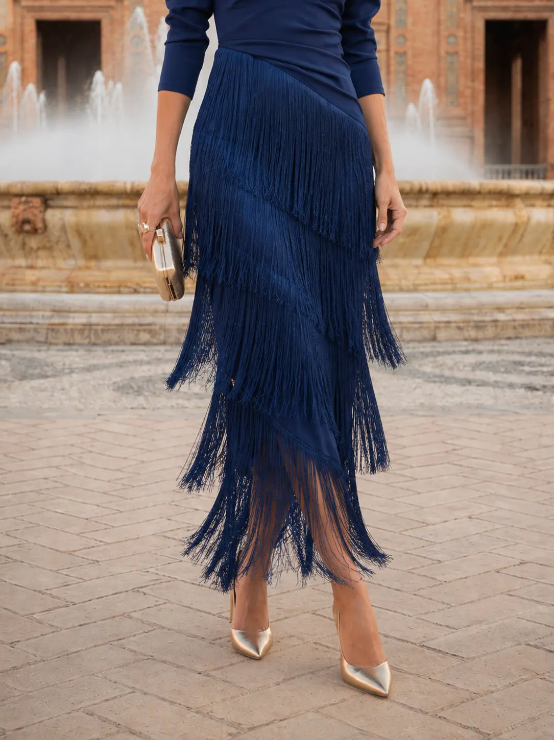 Vestido Midi de Flecos con Escote en V