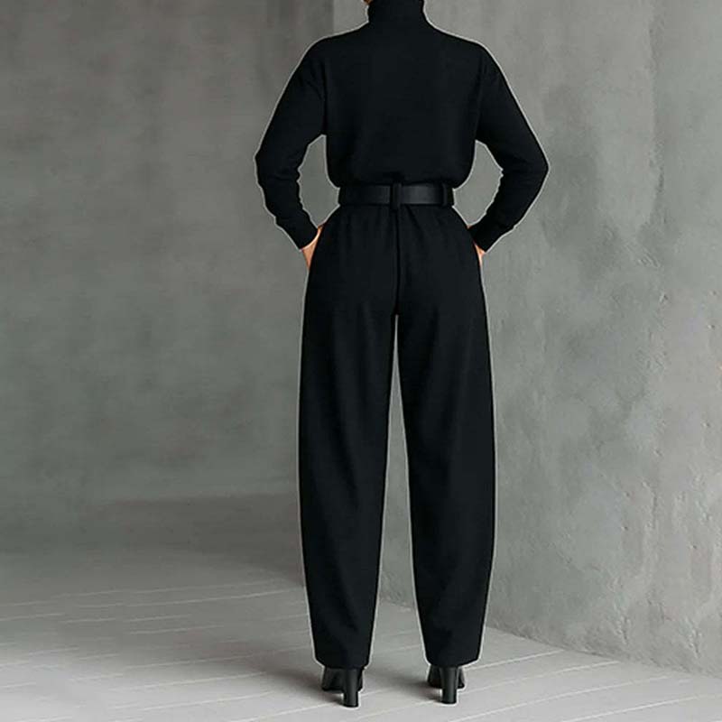 Conjunto Elegante de Dos Piezas: Top de Cuello Alto y Pantalón de Talle Alto