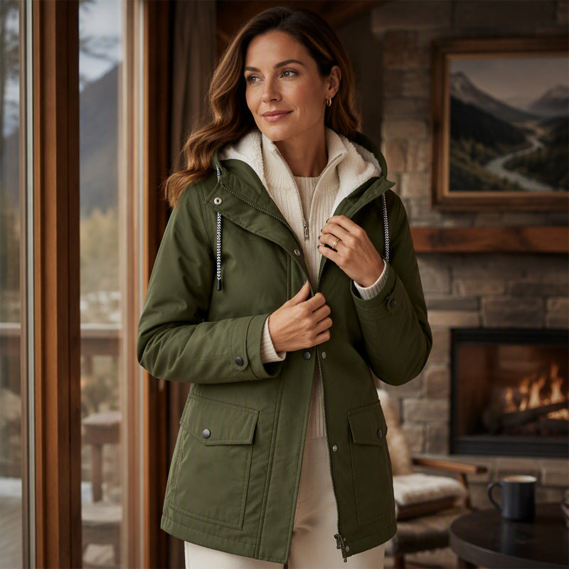 Chaqueta Cortavientos con Forro Polar Suave y Capucha